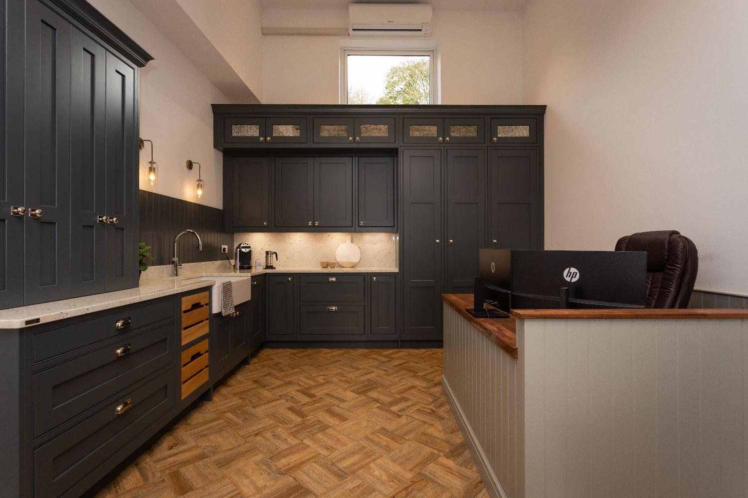 Ex display kitchen units discount