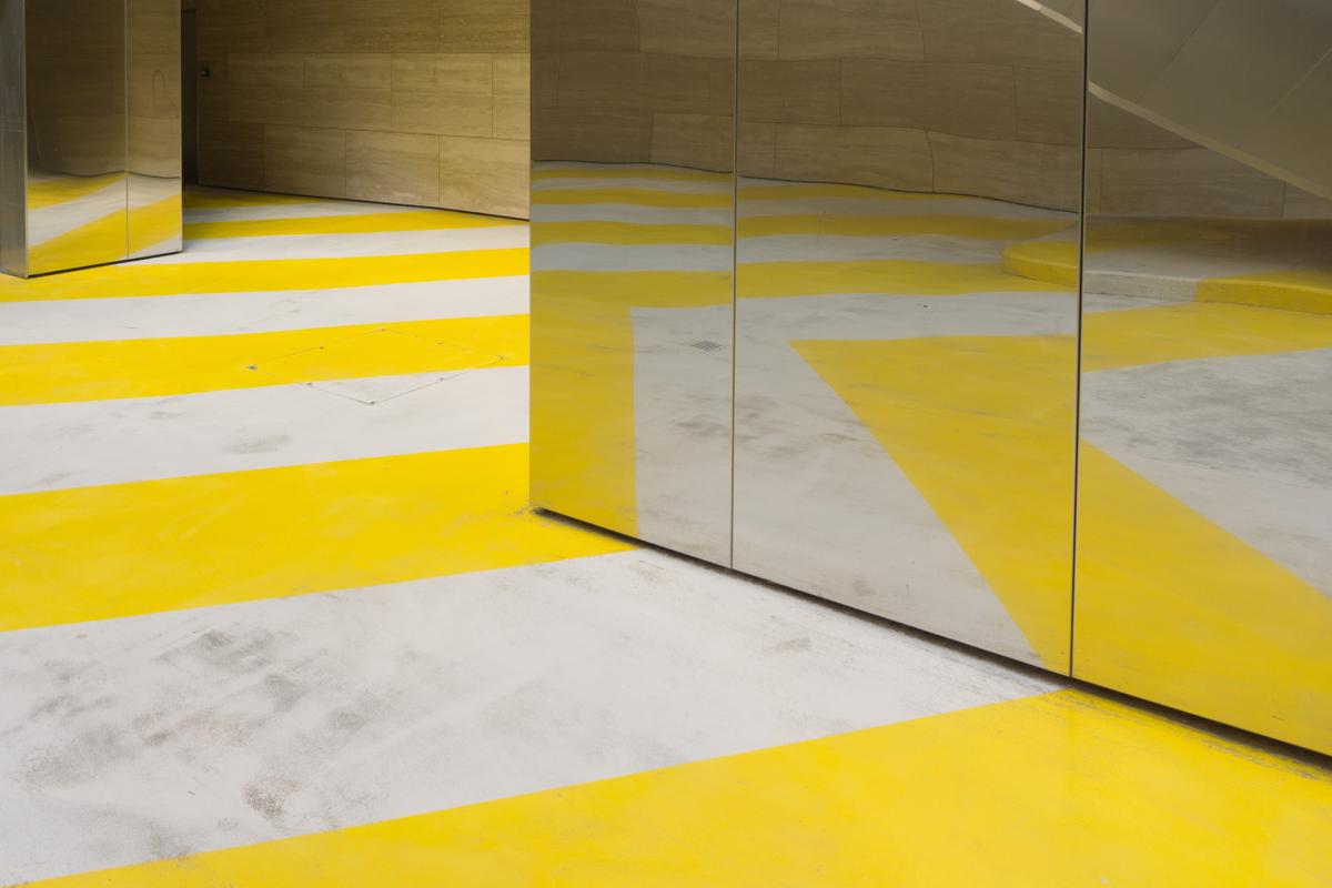 How To Work Colour Blocking Into Your Preowned Kitchen
