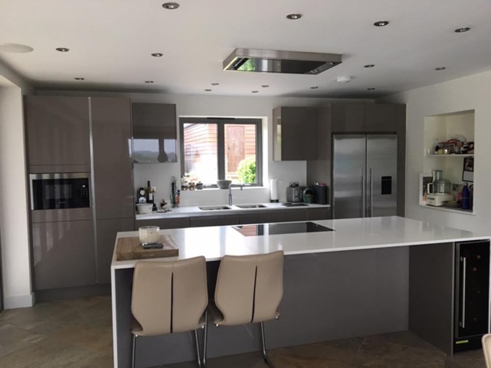 Hacker Basalt Grey Handleless Kitchen with Quartz Worktops