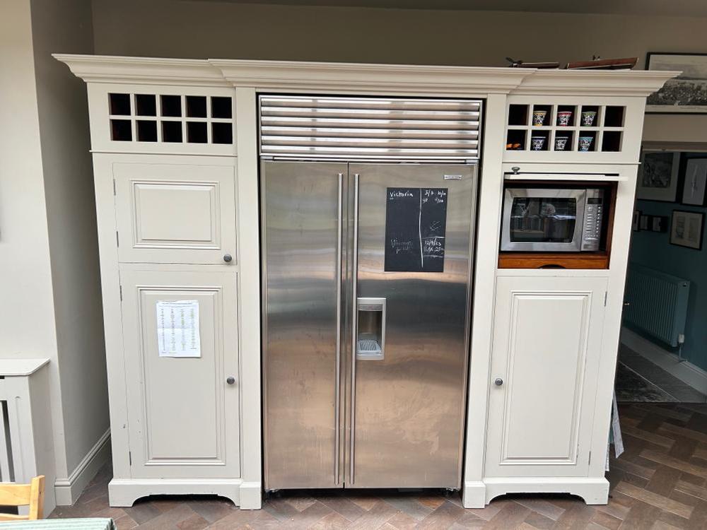 Chalon Pantry Cupboard & Subzero Fridge/Freezer. Located nr Wincanton. Available Now.