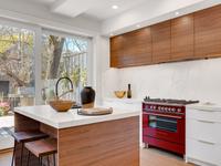 What To Consider When Choosing Kitchen Cabinets